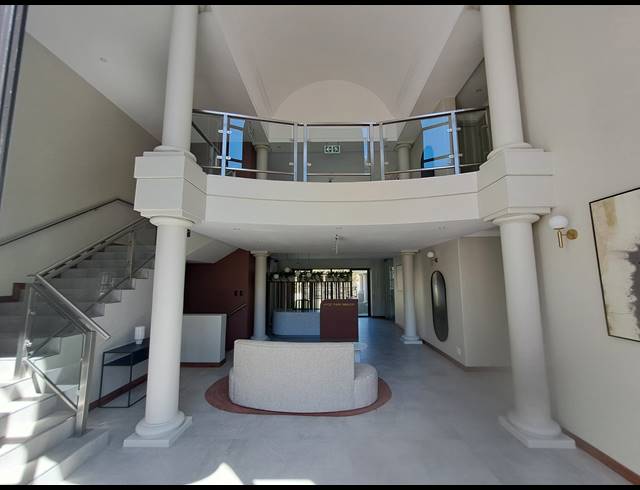 464M² OFFICE TO LET IN HYDE PARK